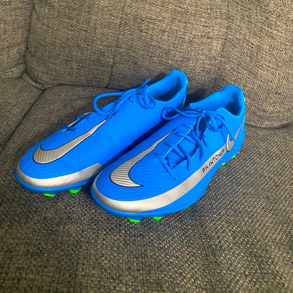 Used Nike soccer cleats